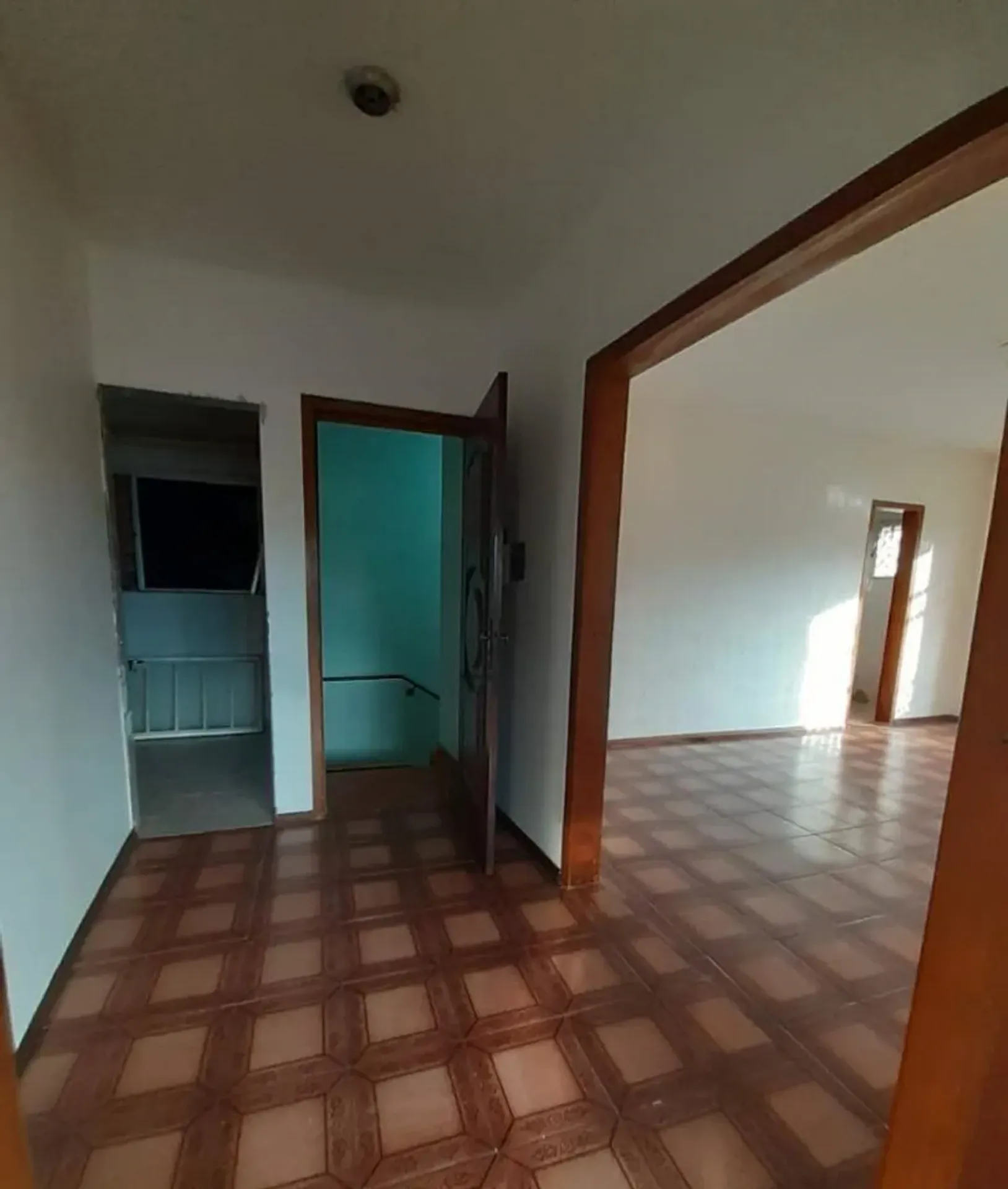 70 m² apartment with 1 bedroom and a balcony — photo 18