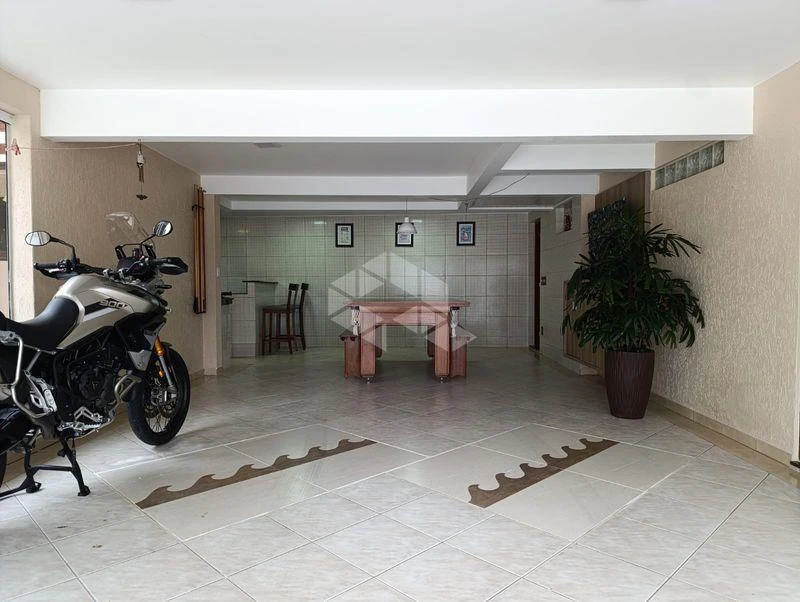 Casa de 3 dormitorios con balcón gourmet en Florianópolis — photo 30