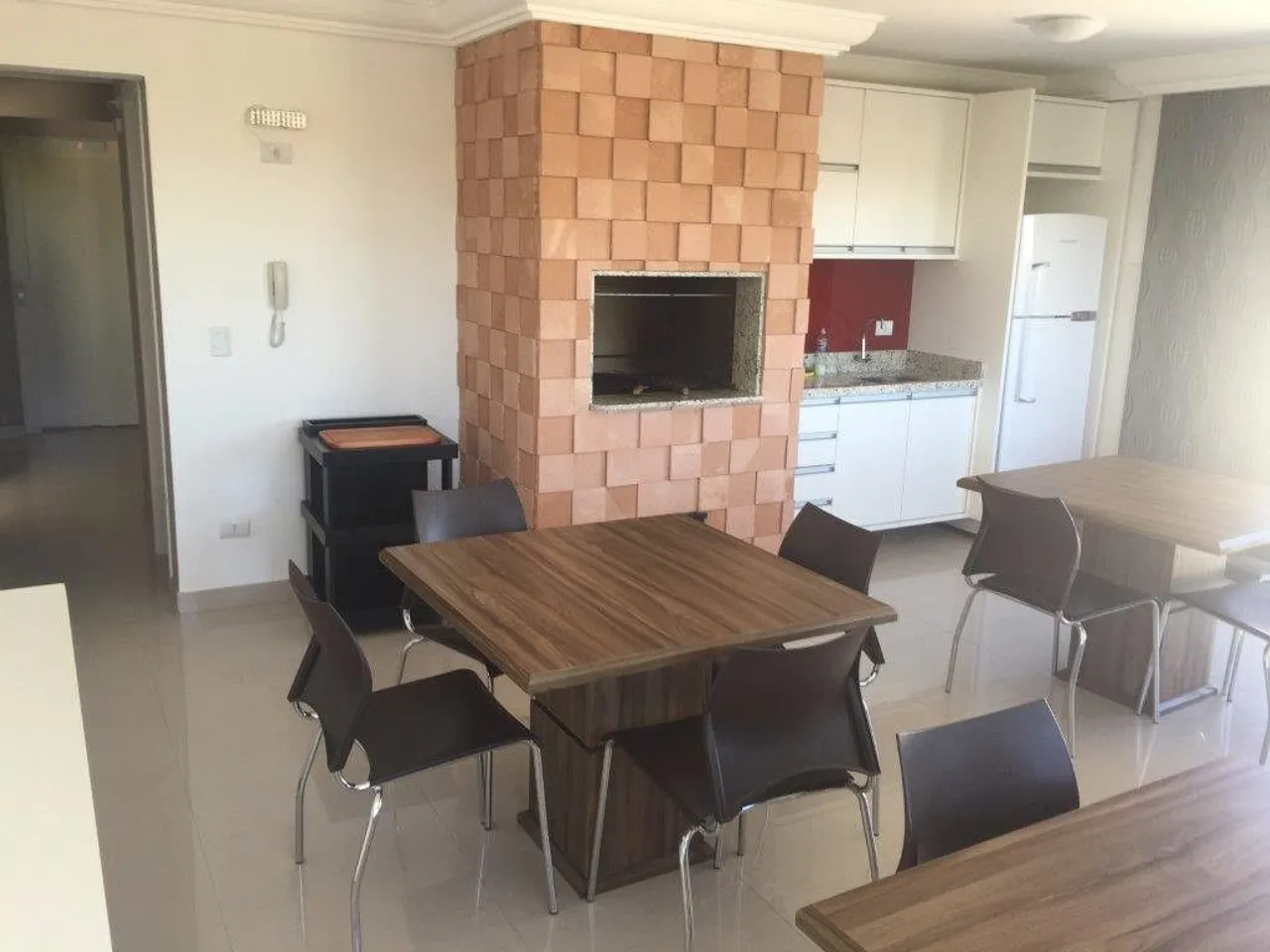 Estudio amueblado con armarios empotrados y plaza — photo 6