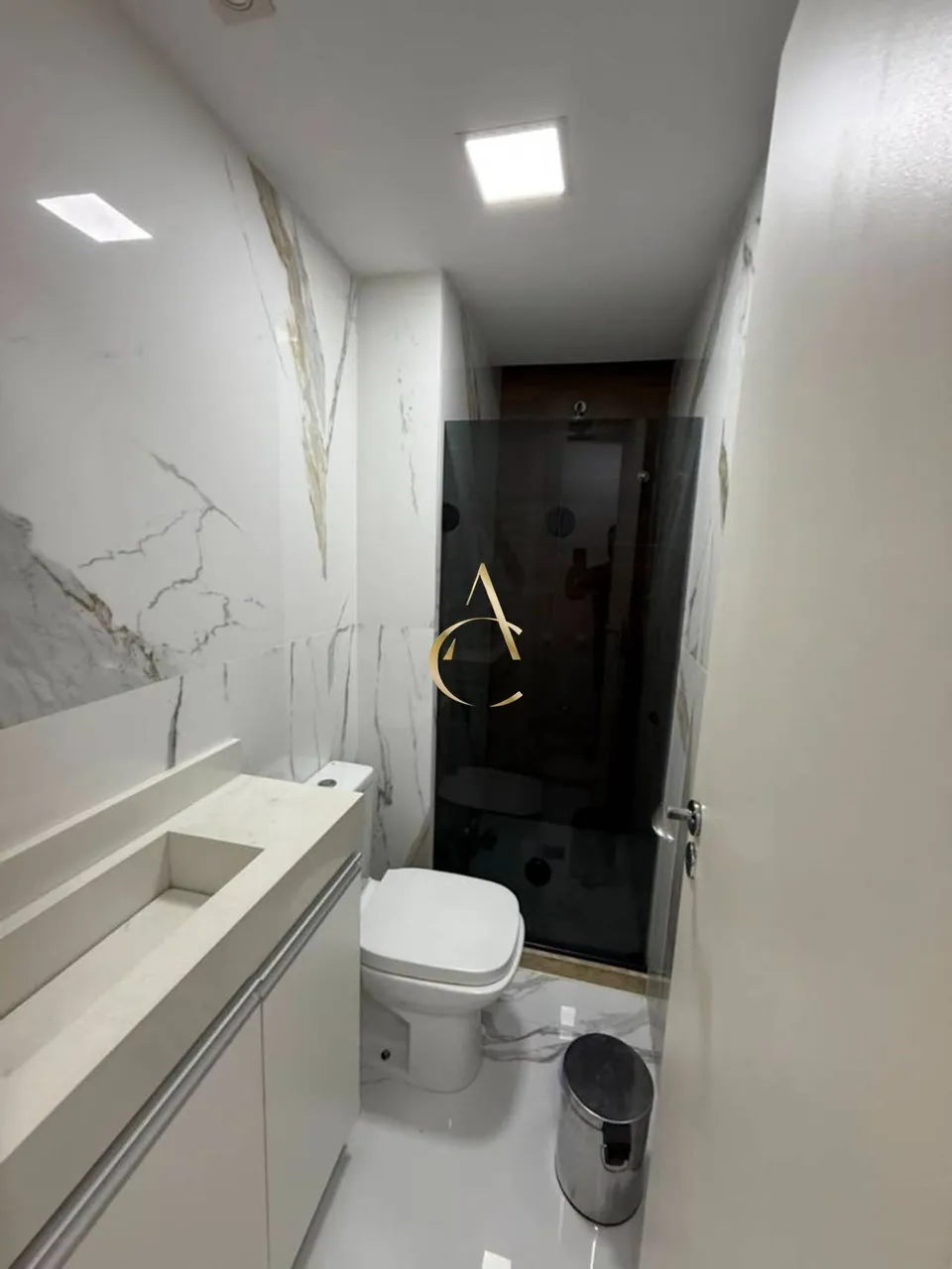 Furnished 3-bedroom apartment with a separate kitchen — photo 17