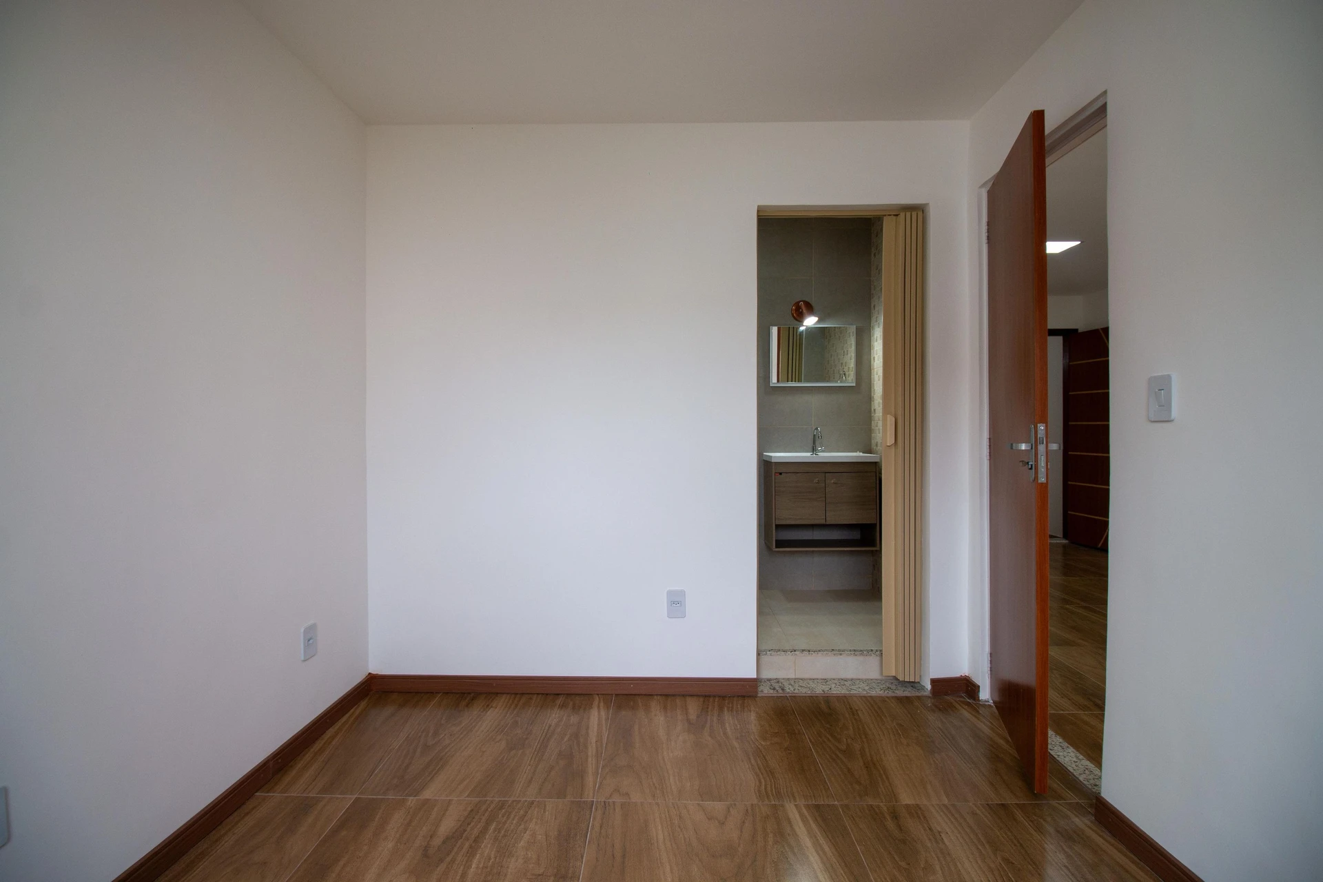 2-bedroom apartment, 1 with its own bathroom, 70 m² — photo 27