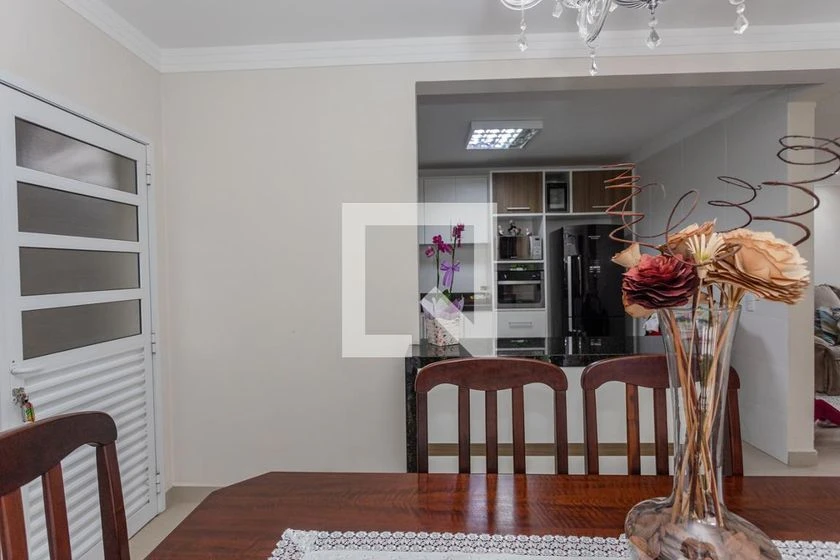 3-bedroom house with a balcony and private garden — photo 12