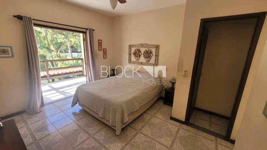 Casa de 400 m² com 3 quartos e piso em cerâmica — photo 23