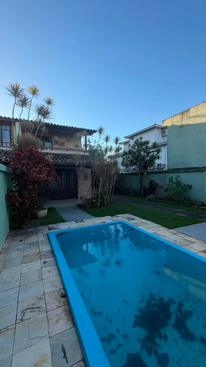 Rental house with 4 bedrooms and 3 bathrooms — photo 12