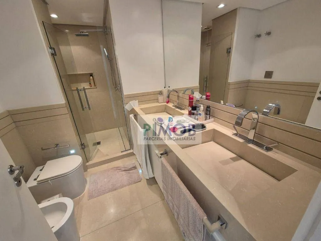 Furnished duplex penthouse with 3 bedrooms and 256 m² — photo 85