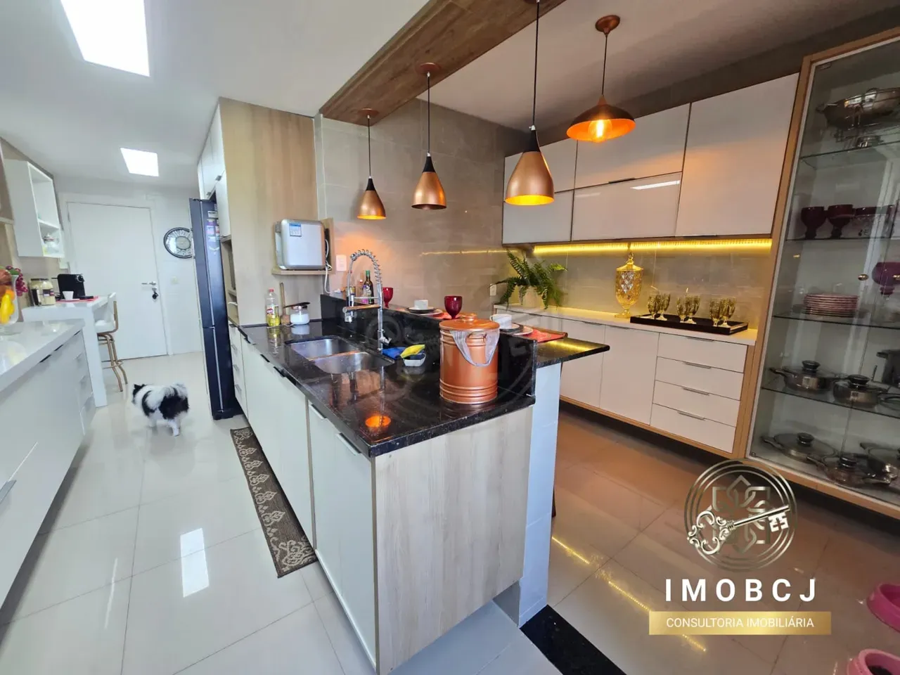Apartamento mobiliado com 3 quartos e 146 m² — photo 27