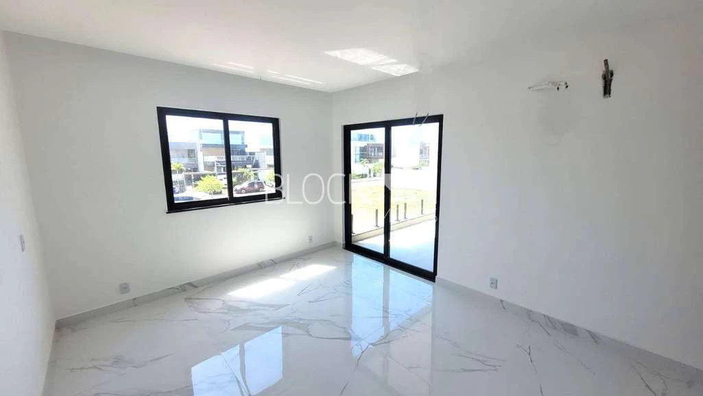House with 5 en-suite bedrooms and private garden — photo 3