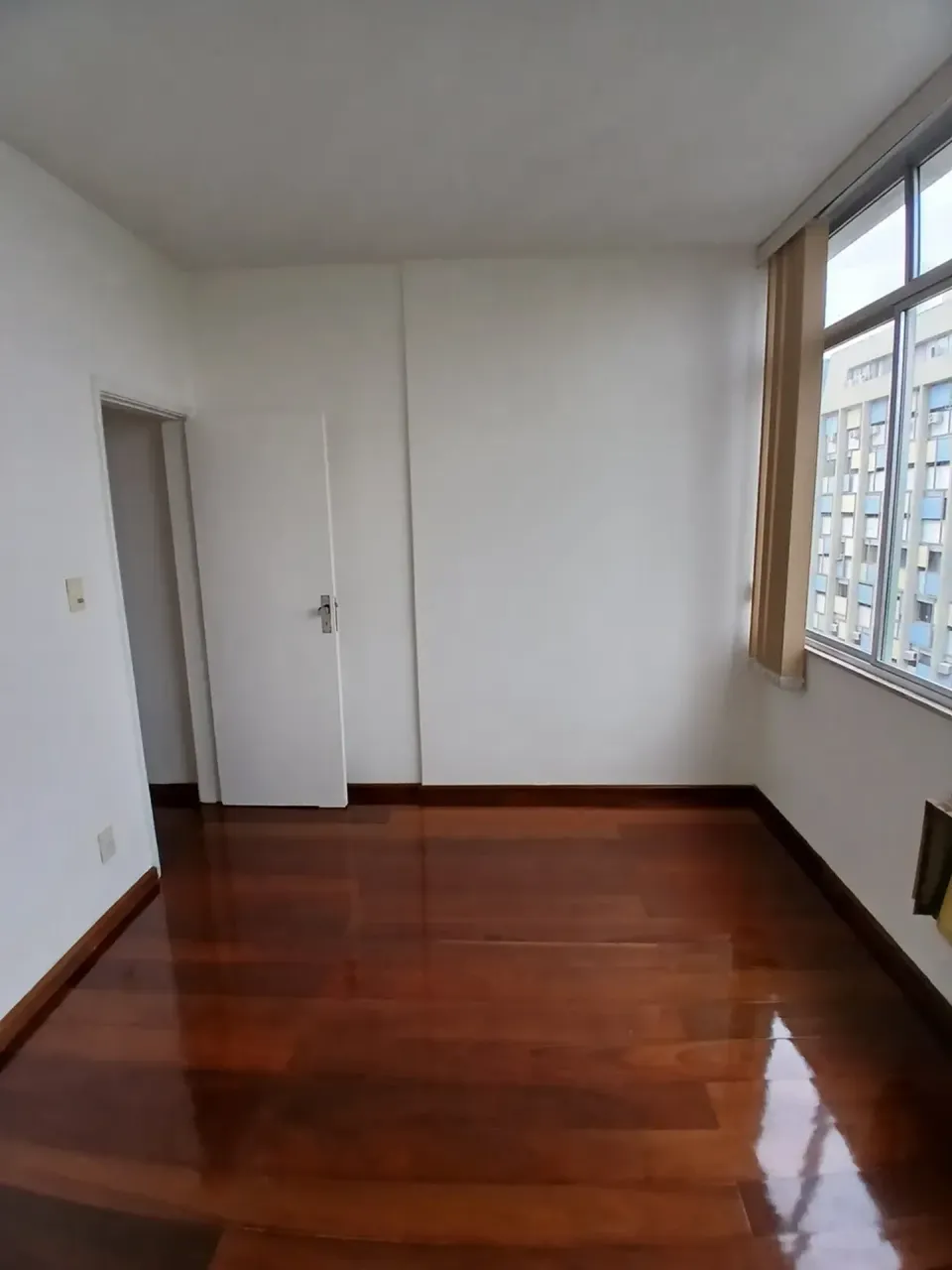 1-bedroom 40 m² apartment with a separate, closed kitchen — photo 20