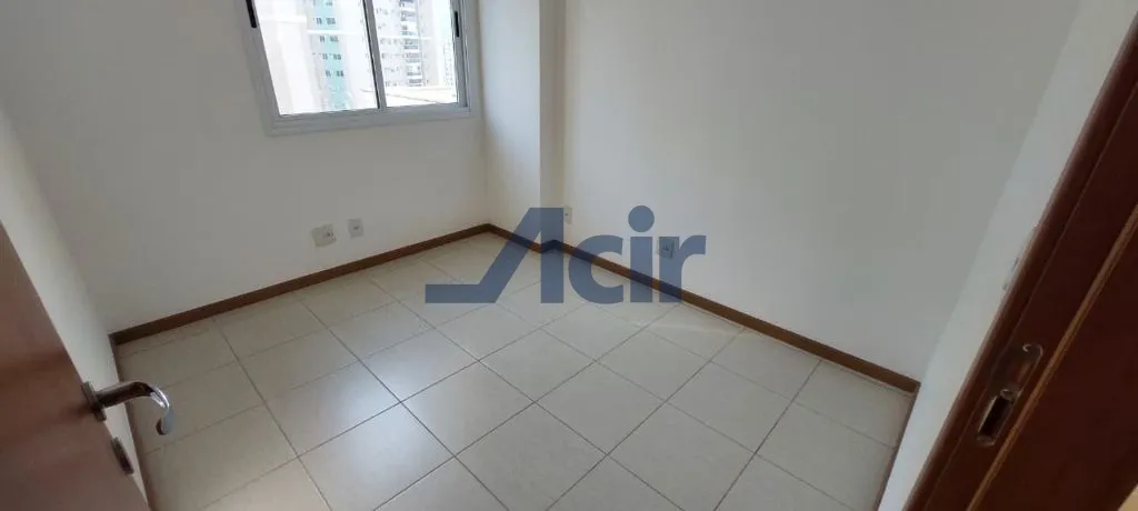 Balcony with a grill in a 2-bedroom apartment, 70 m² — photo 12