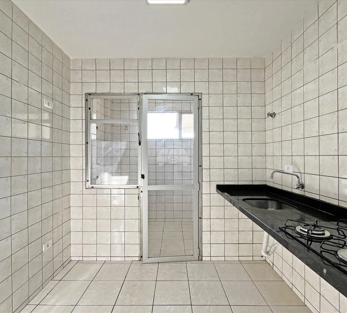 3-bedroom, 60 m² apartment in Curitiba — photo 2