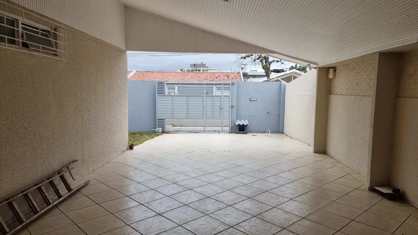Casa de 4 dormitorios, 2 con baño propio, 220 m², Curitiba — photo 19