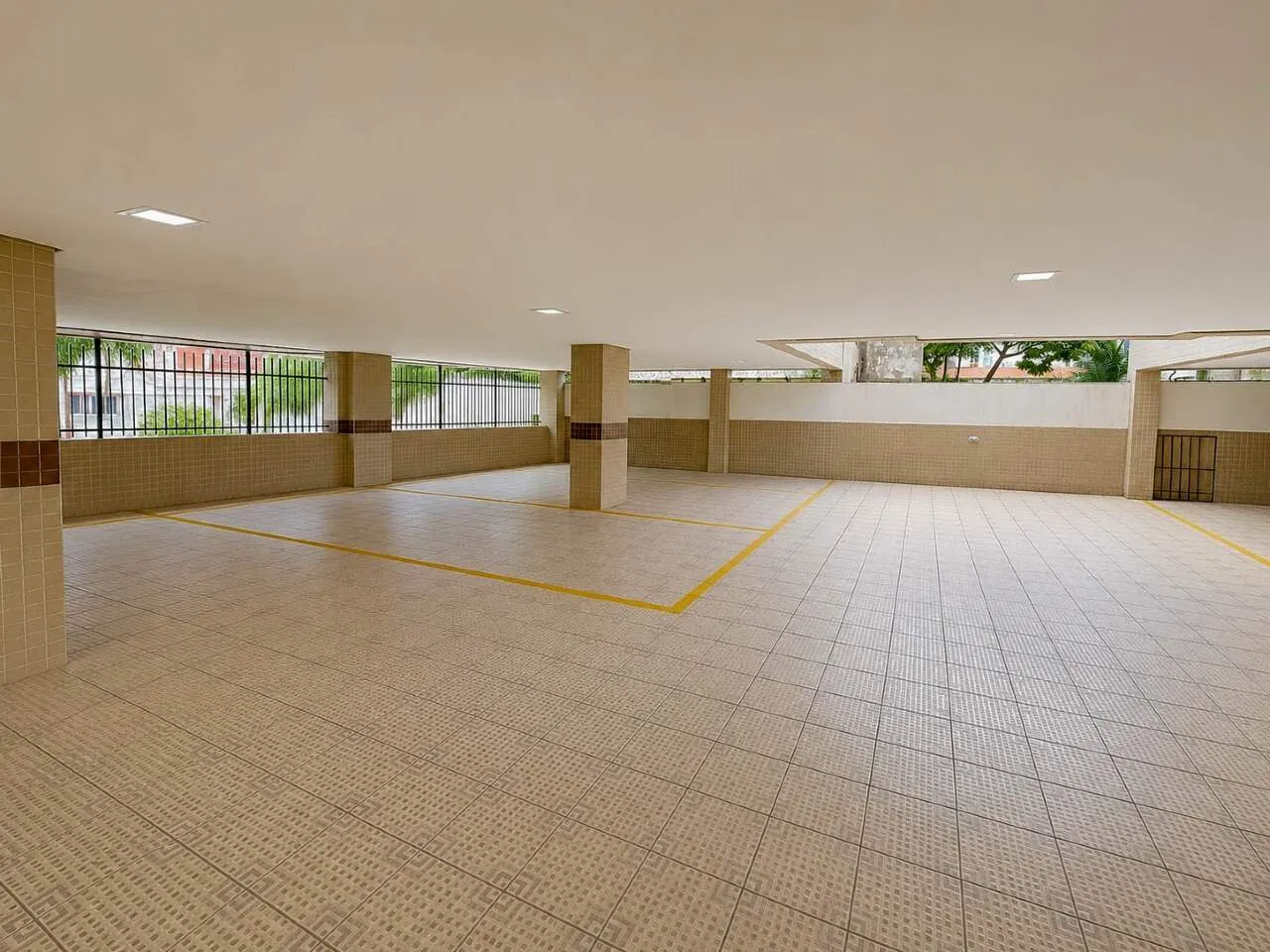 3-bedroom apartment with a water view in João Pessoa — photo 26
