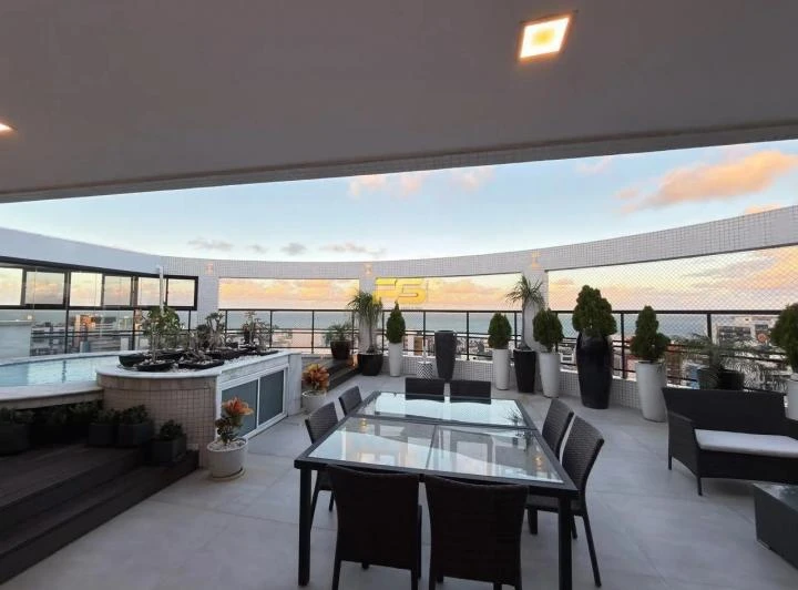 Квартира 460 м² з 4 спальнями та балконом із склінням — photo 4