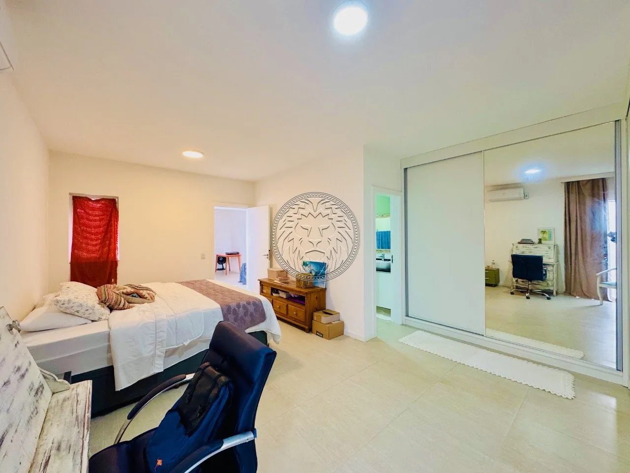 Casa de 220 m² con 3 suites y balcón — photo 15