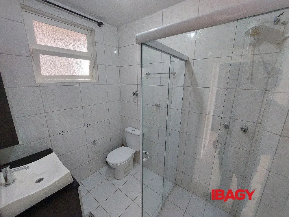 Apartamento sem mobília com 2 dormitórios e sacada — photo 7