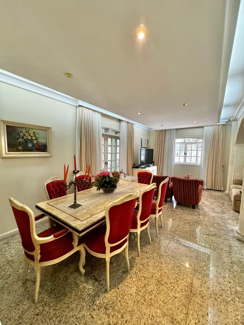 Furnished house with 4 bedrooms and 5 bathrooms — photo 11