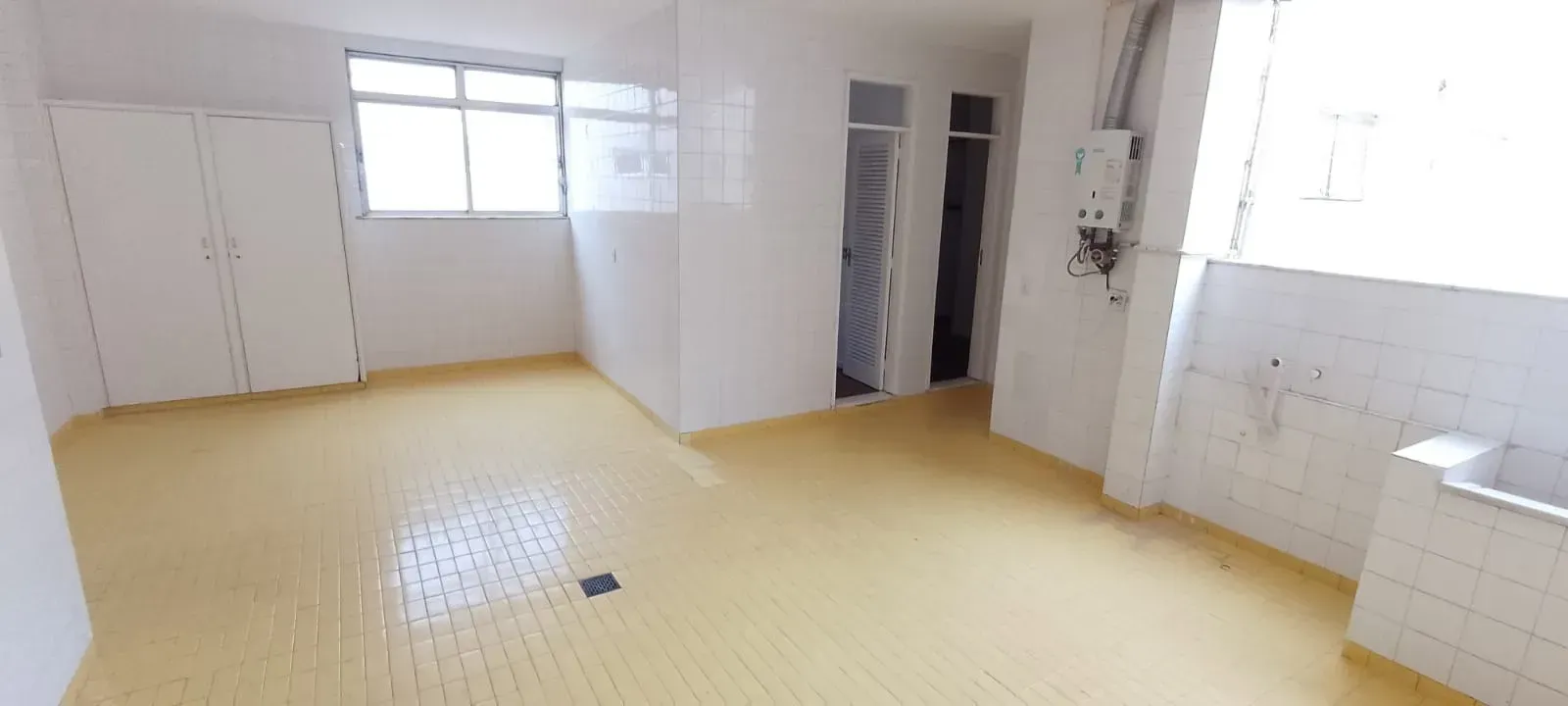 Rental penthouse with 377 m², 4 bedrooms — photo 41