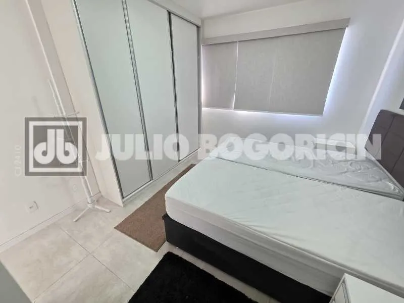 Apartamento para locação sem mobília com 4 quartos e 4 banheiros — photo 2