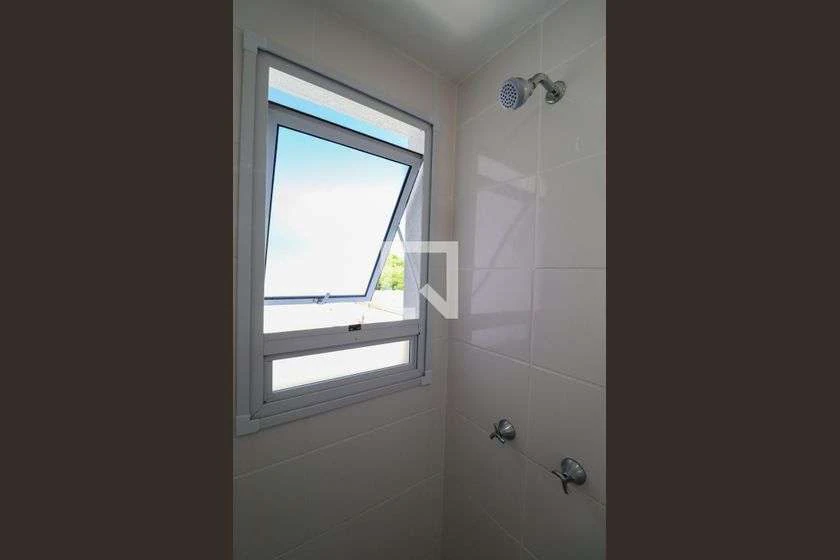 Apartamento sem mobília com 2 quartos e garagem — photo 45