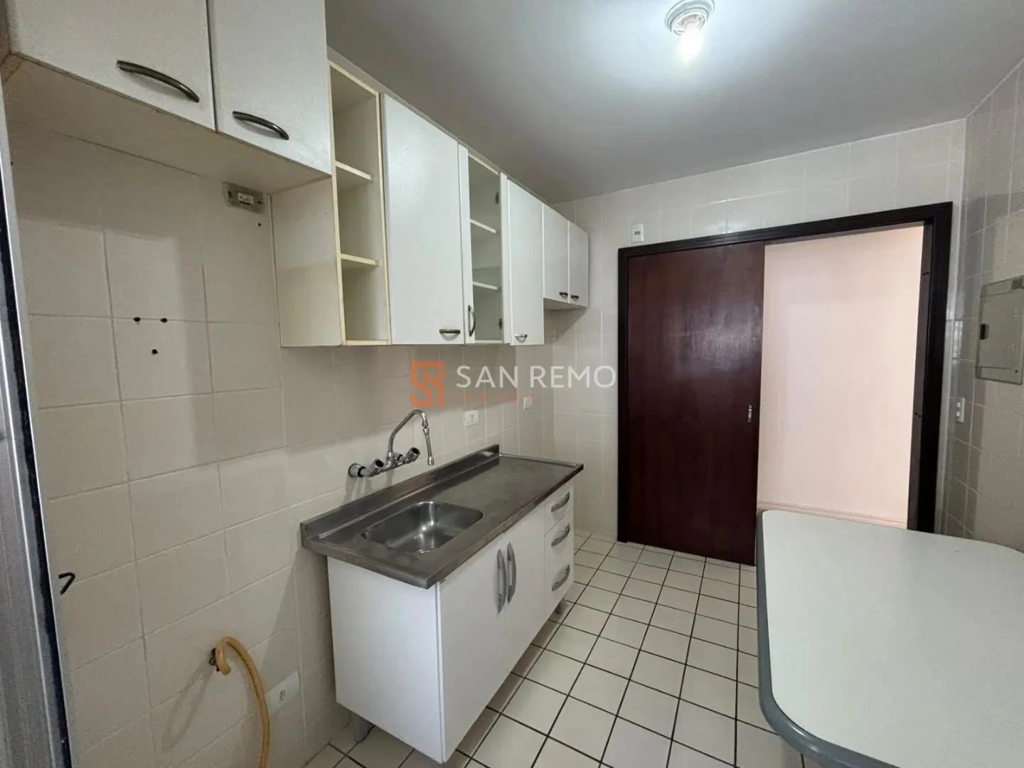 Apartment, 84 m², with wood or laminate floors — photo 8