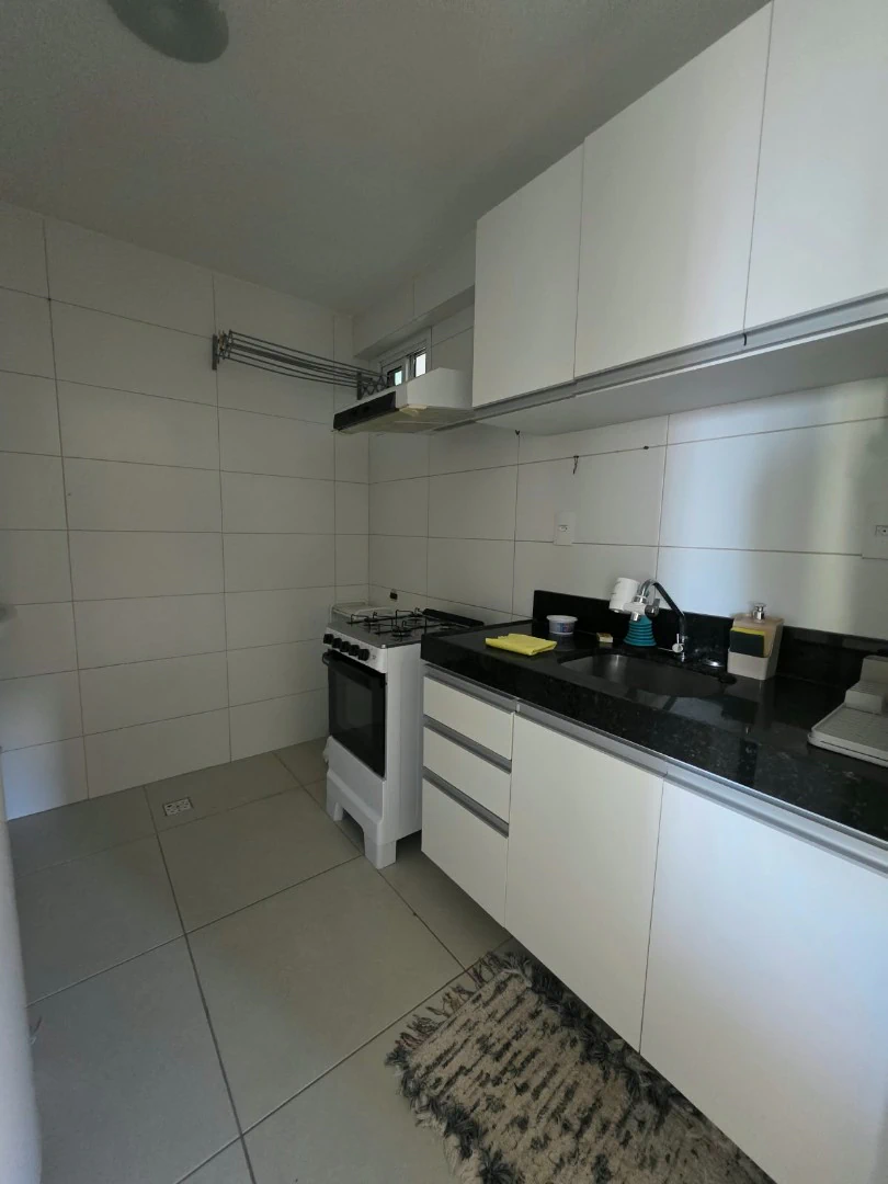 Furnished 2-bedroom apartment with 2 bathrooms and parking — photo 2