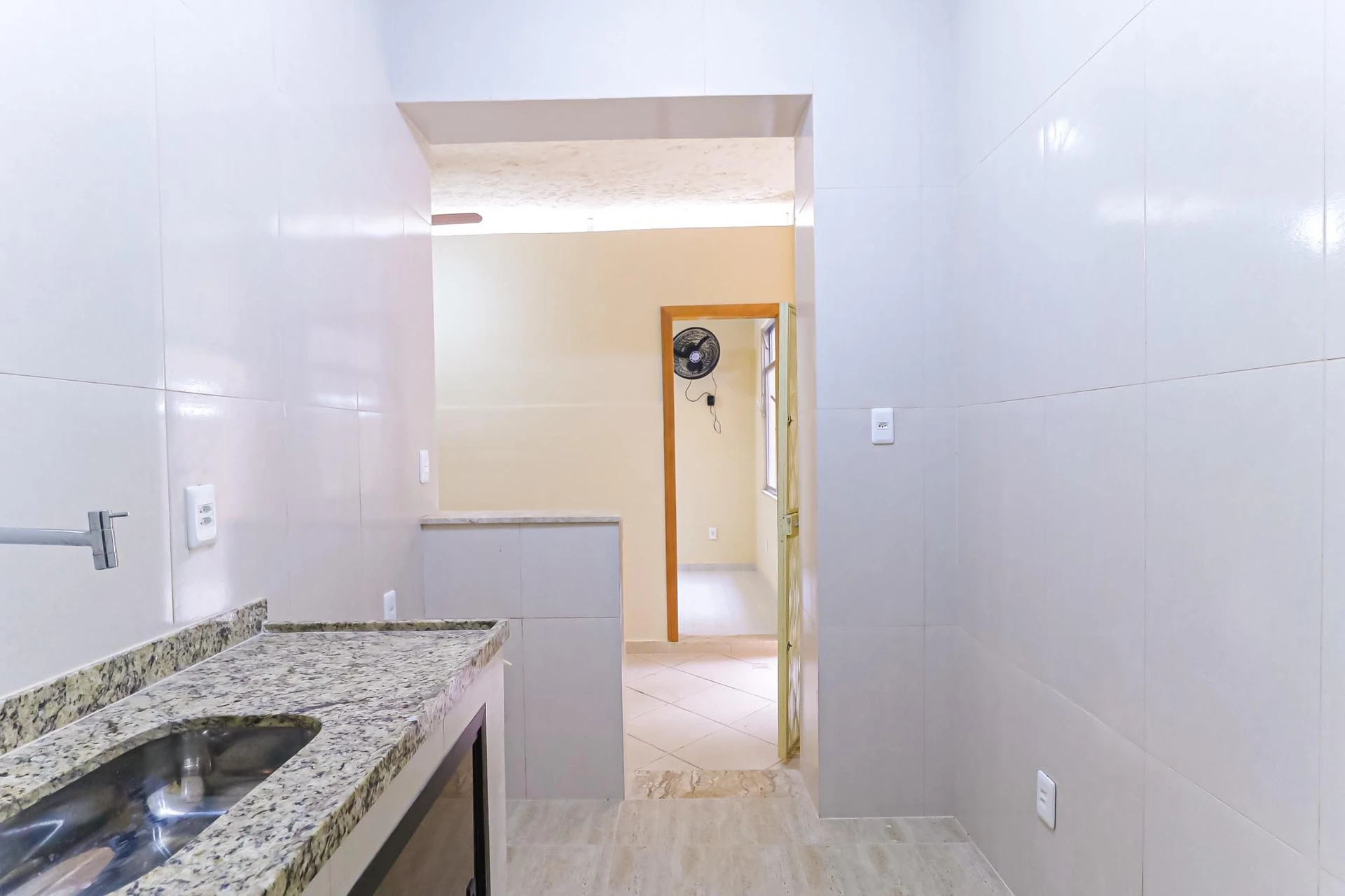 Apartamento de 2 quartos, sendo 1 suíte, 90 m²