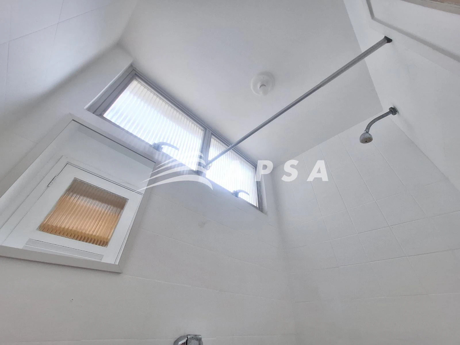 Квартира: 2 спальні, 1 з власною ванною кімнатою, 93 м² — photo 24