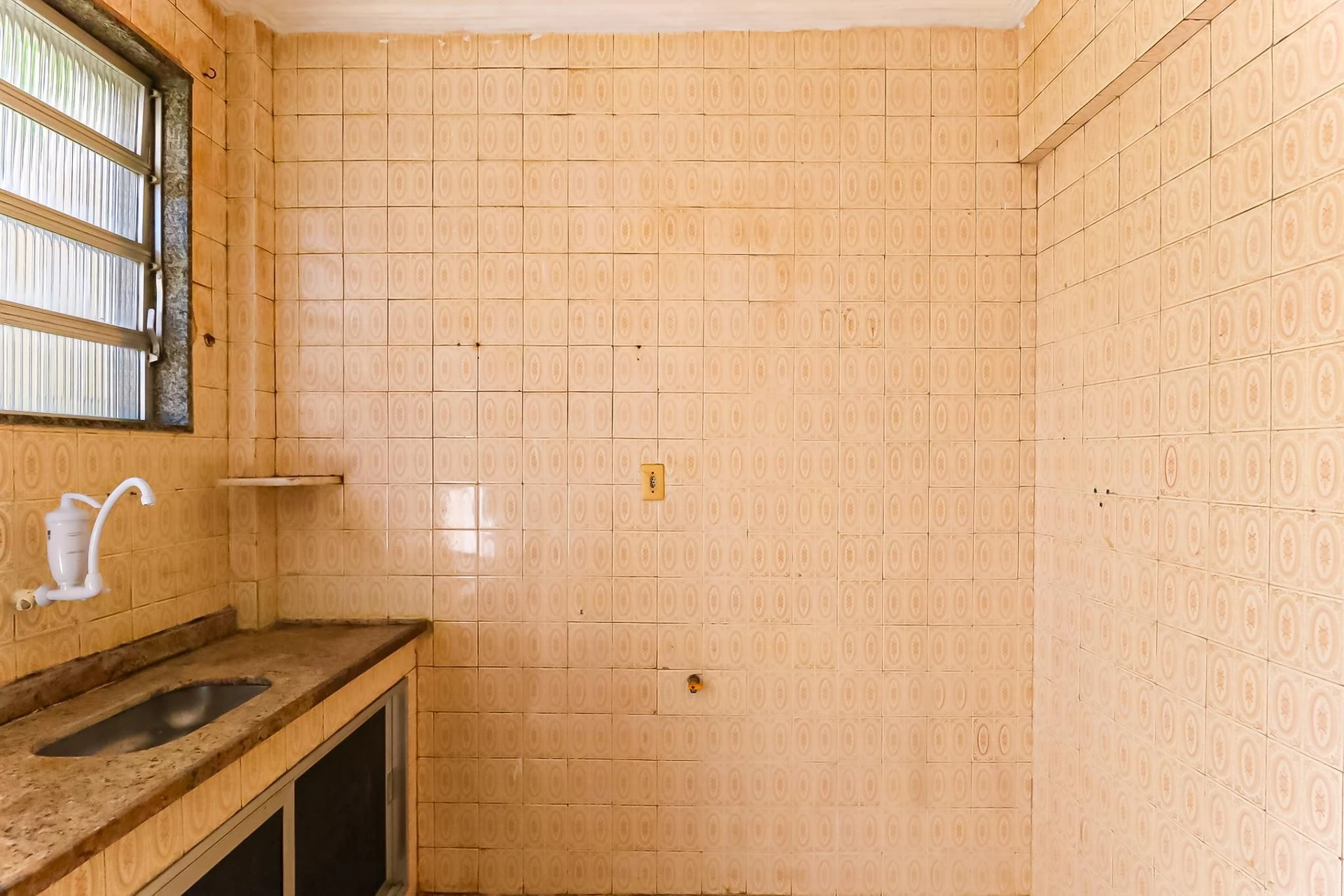 Rental apartment with 2 bedrooms and 1 bathroom — photo 15