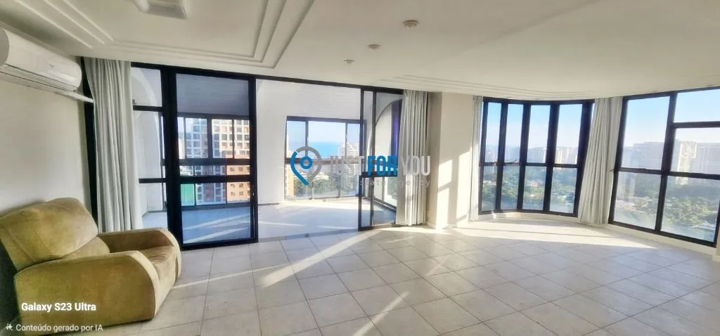 3-bedroom apartment with 4 baths and balcony — photo 5