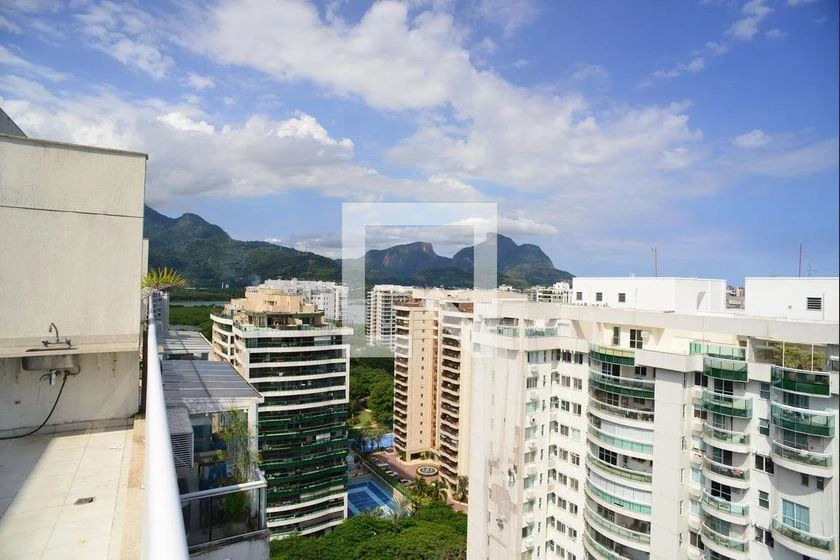 3-bedroom apartment with 225 m², 1 suite and balcony — photo 28