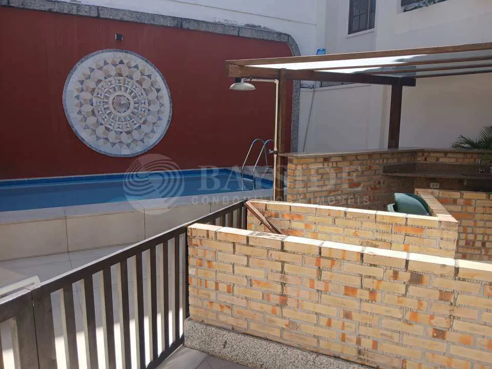 Apartment with private area and 3 bedrooms — photo 29