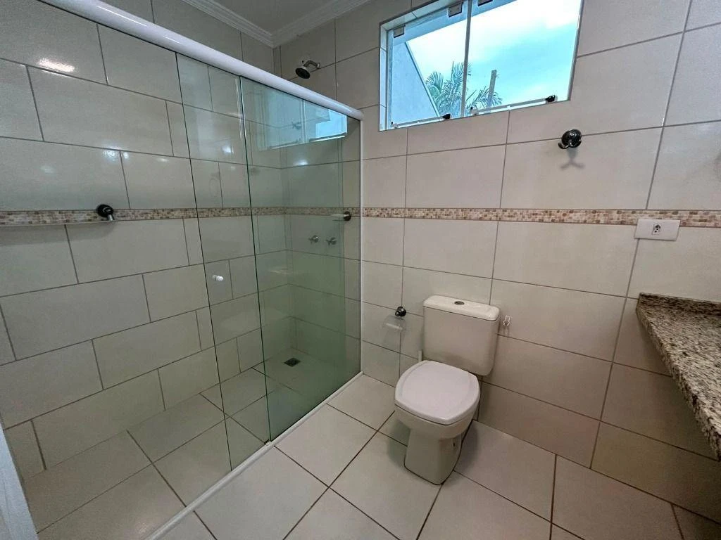 Unfurnished house with gas kitchen and 2 parking spaces — photo 34