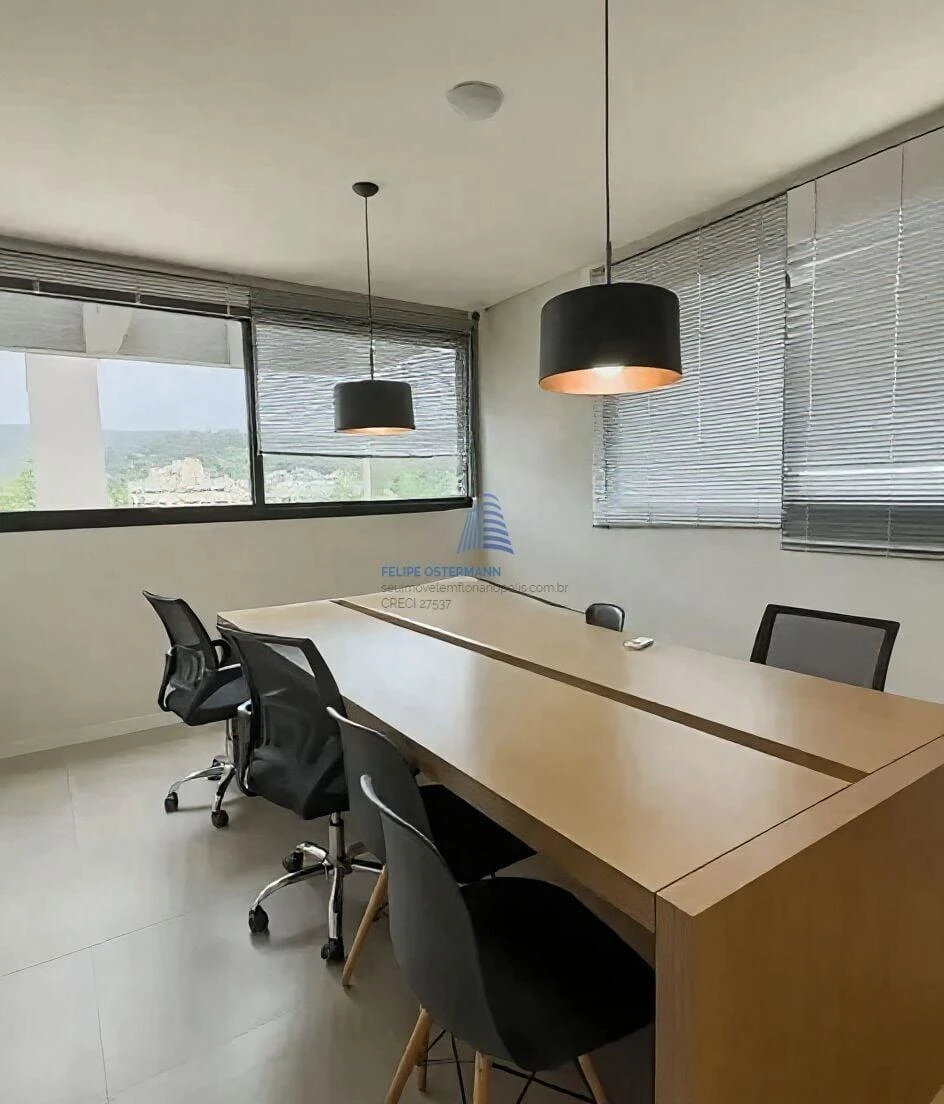 Furnished studio, 38 m², with floor-to-ceiling windows — photo 7