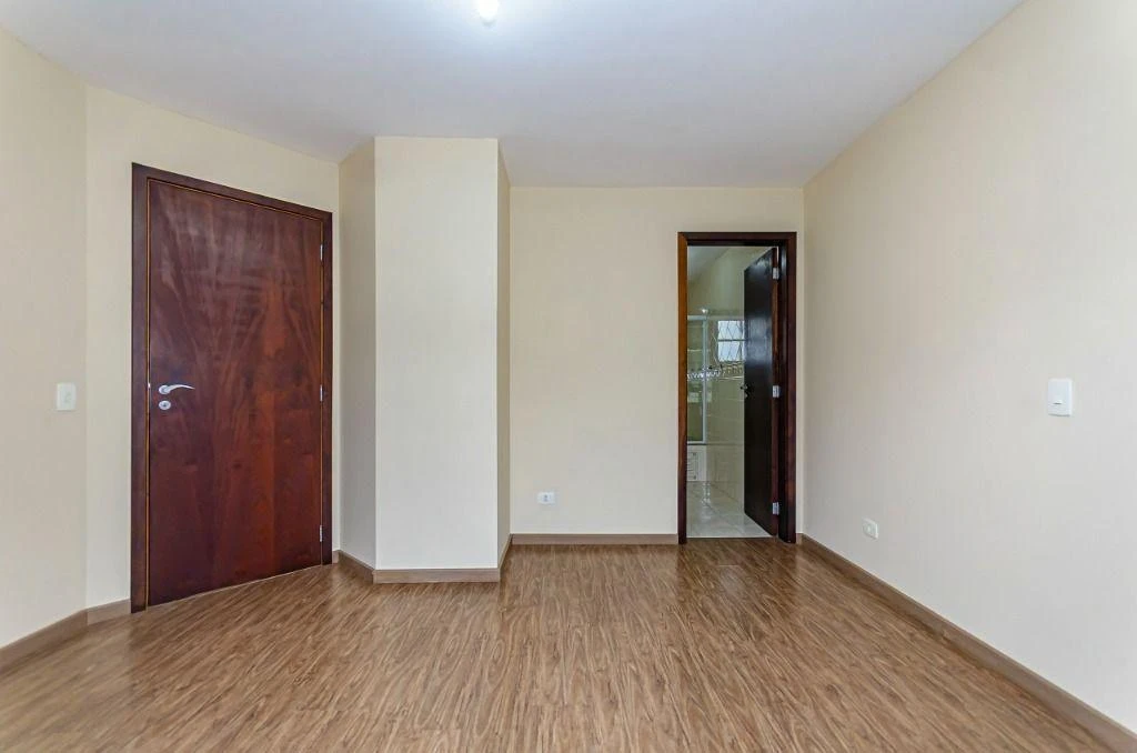 3 quartos e banheira: casa de 189 m² — photo 44