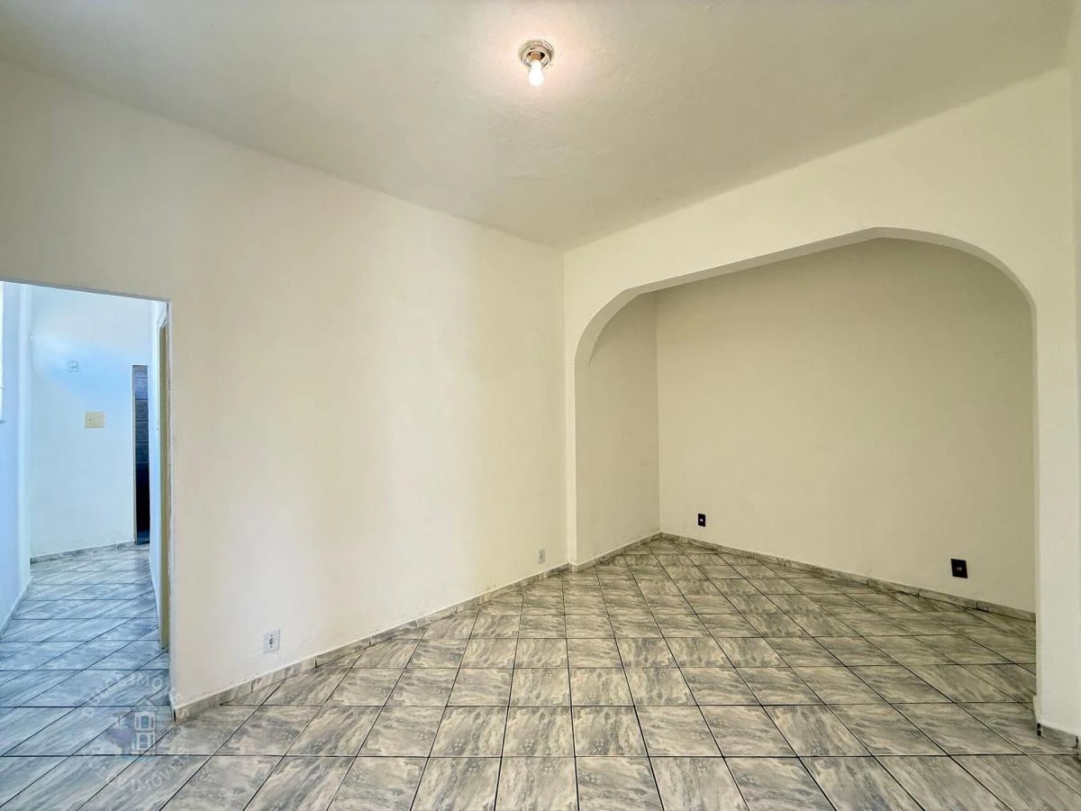 Unfurnished 1-bedroom house with an electric shower — photo 11
