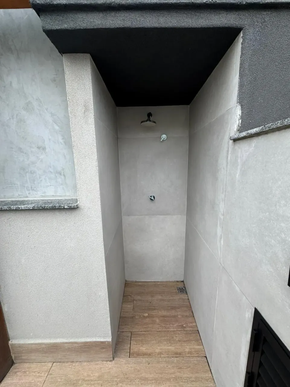 Unfurnished apartment with 3 bedrooms and 4 bathrooms — photo 5
