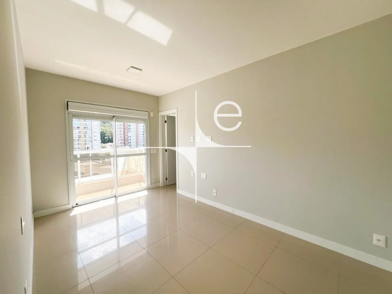 76 m² apartment with 2 bedrooms and a built-in balcony grill