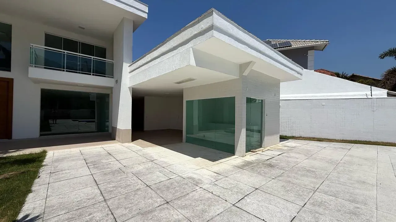Casa com 5 quartos e 5 banheiros, 900 m² — photo 24