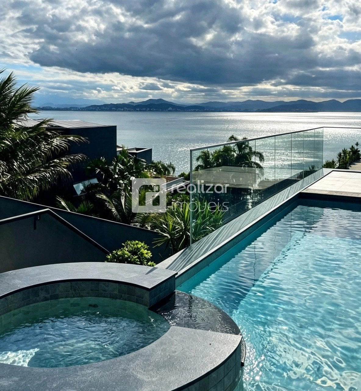 Furnished house, 560 m², with a water view — photo 20