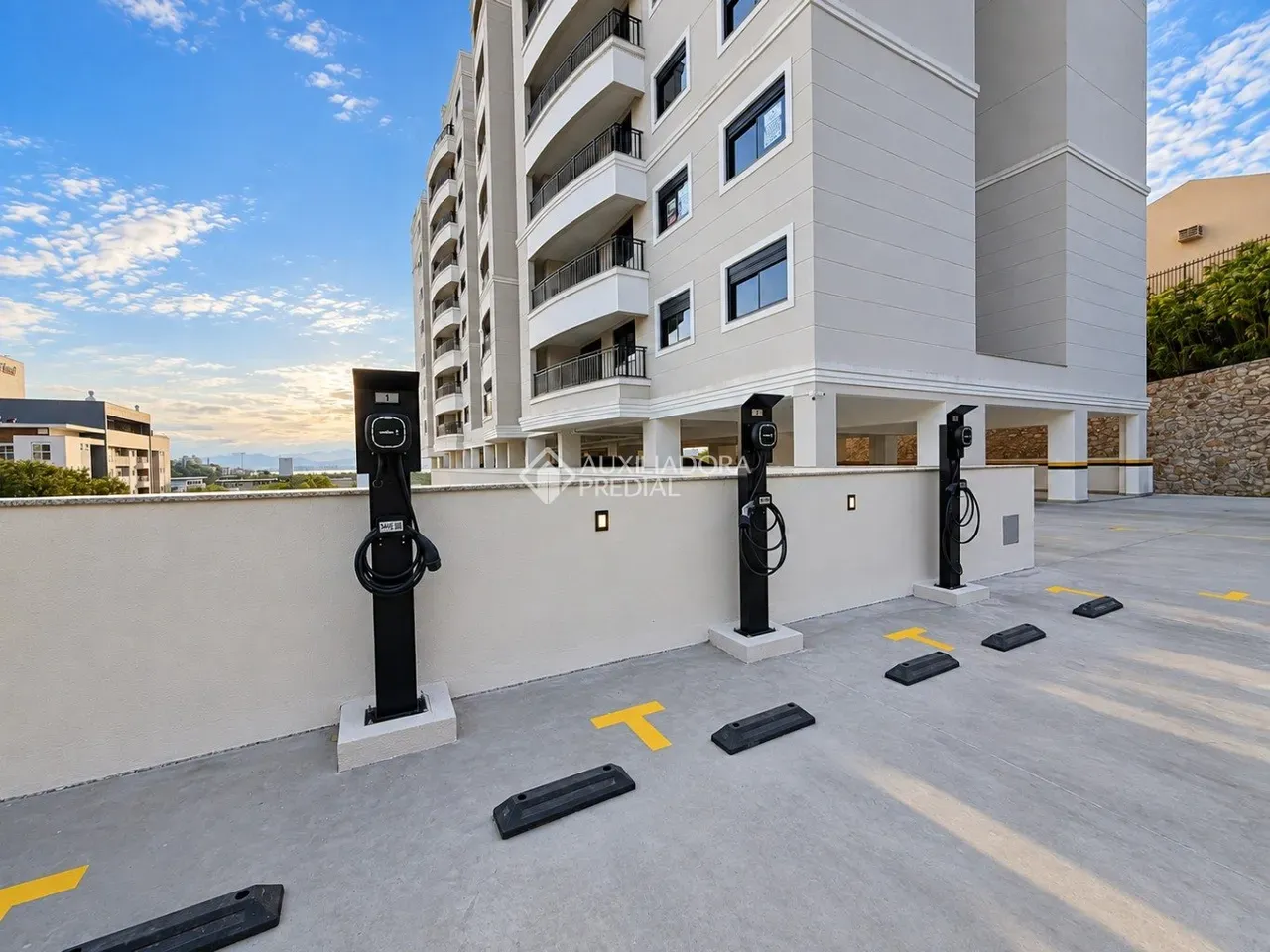 Furnished 2-bedroom apartment with balcony and grill — photo 17