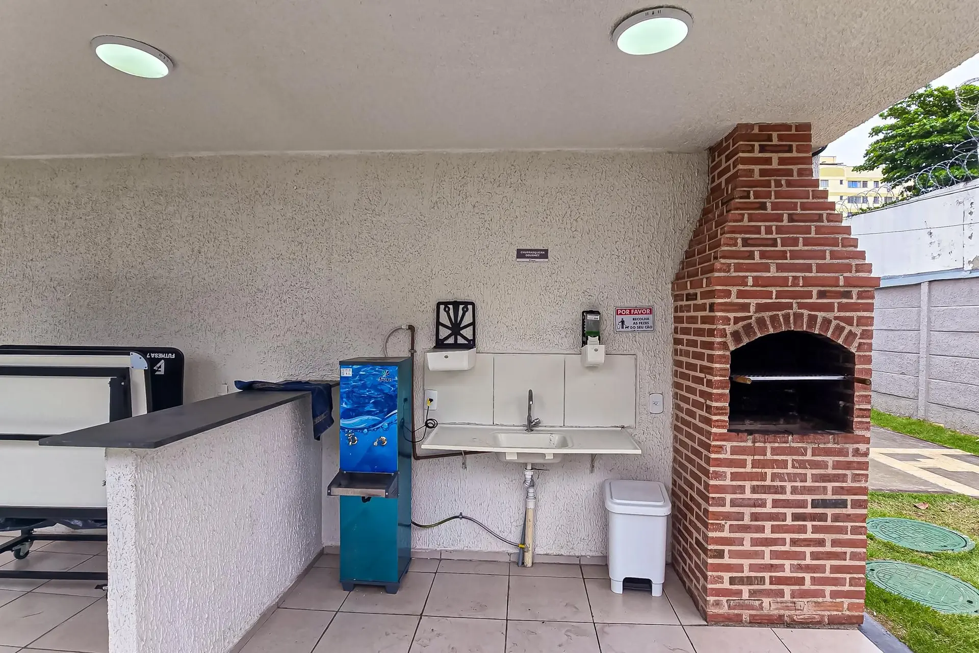 2-bedroom apartment in a building with a gym — photo 34
