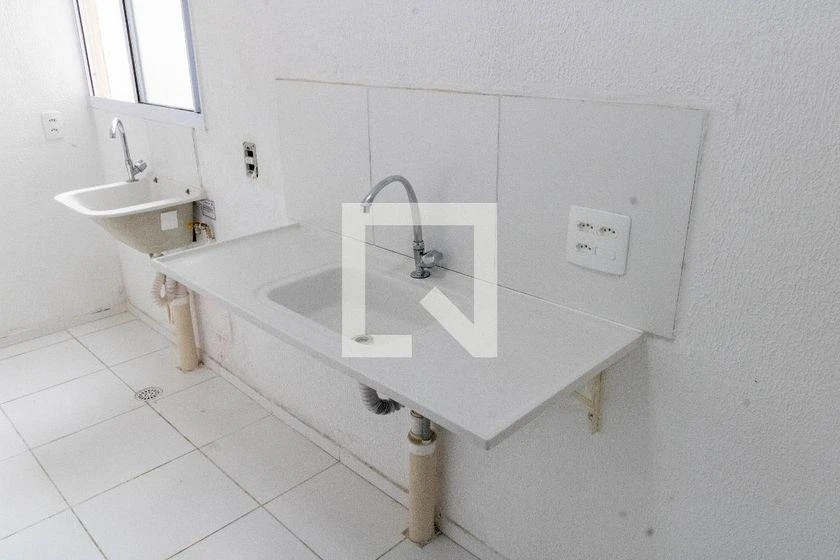 Apartamento de 2 quartos em condomínio com piscina — photo 35