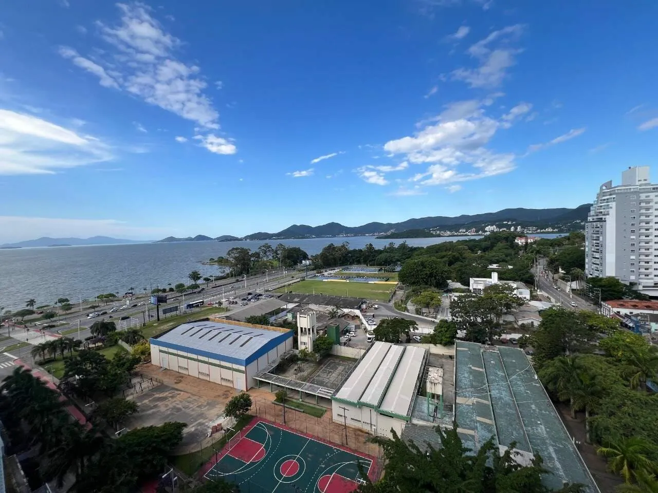 Apartamento amueblado de 3 suites con 172 m² en el 12º piso — photo 2