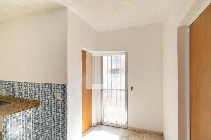 Kitnet en alquiler con 1 dormitorio y 30 m² — photo 2