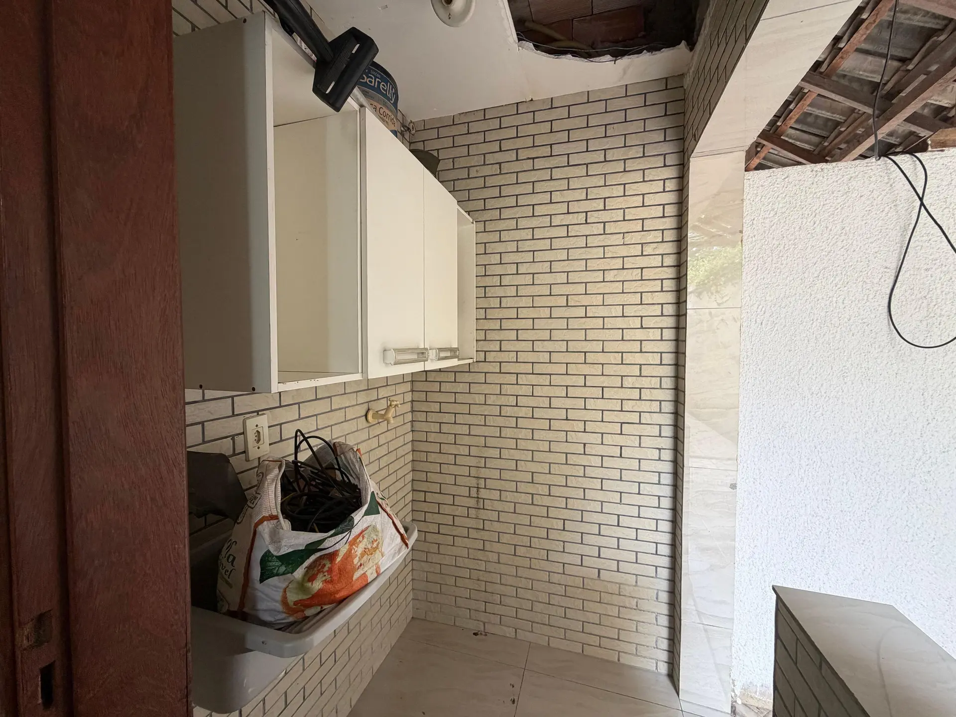 One-bedroom house with a washing machine — photo 7
