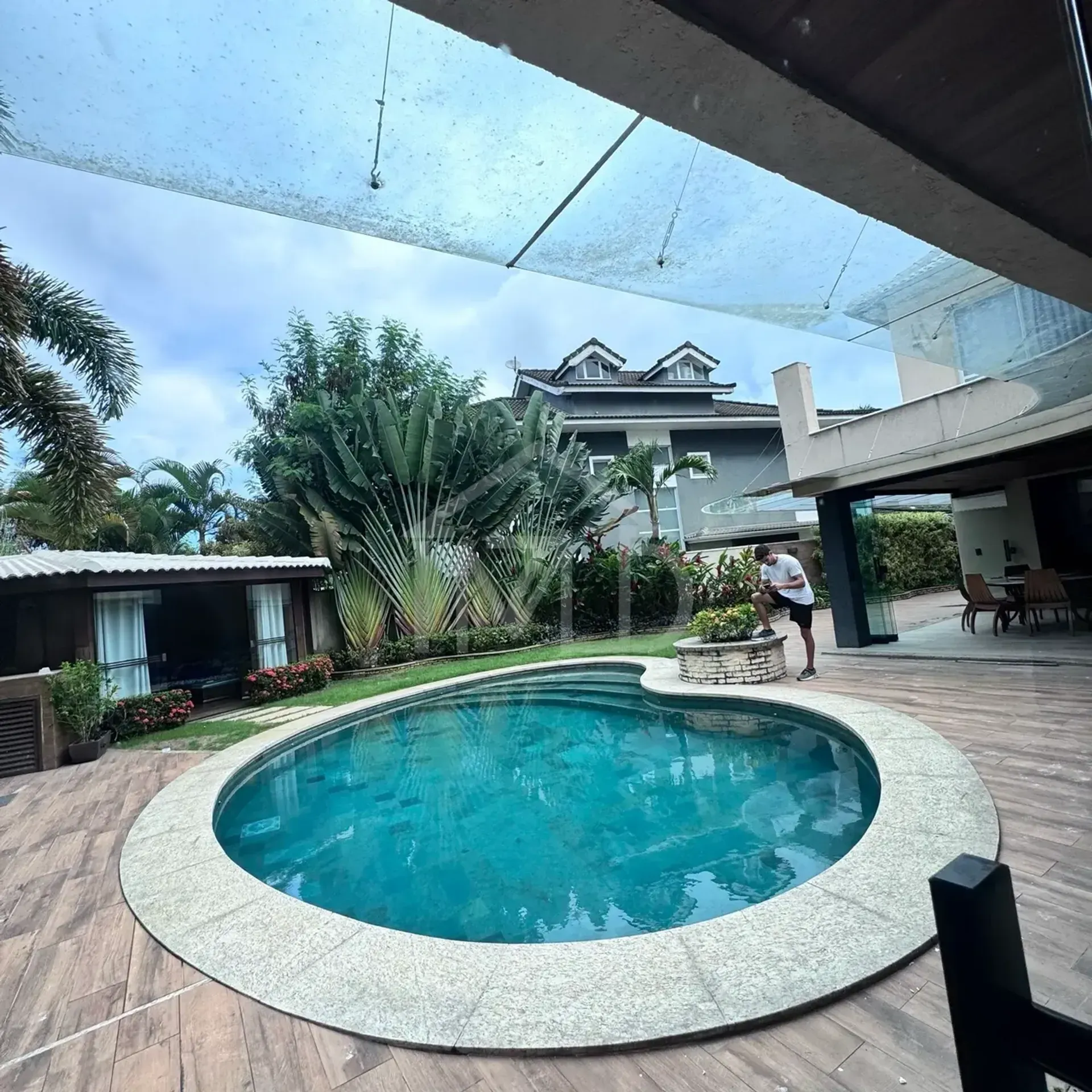 Furnished house with 4 bedrooms and 5 bathrooms, open kitchen — photo 2