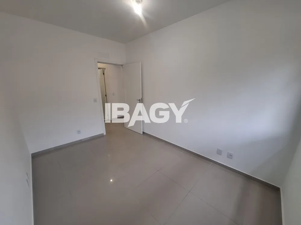 90 m² apartment with 2 bedrooms and a balcony — photo 24