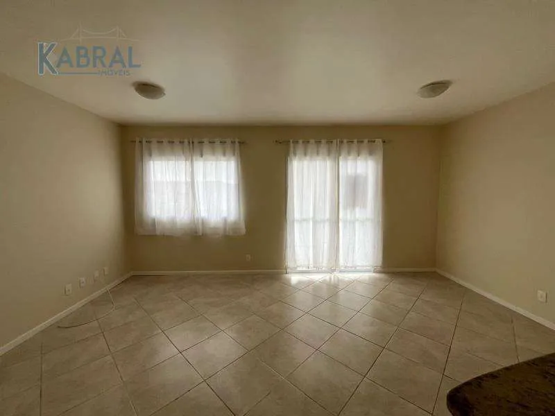 Квартира с 3 спальнями и балконом, 80 м² — photo 19