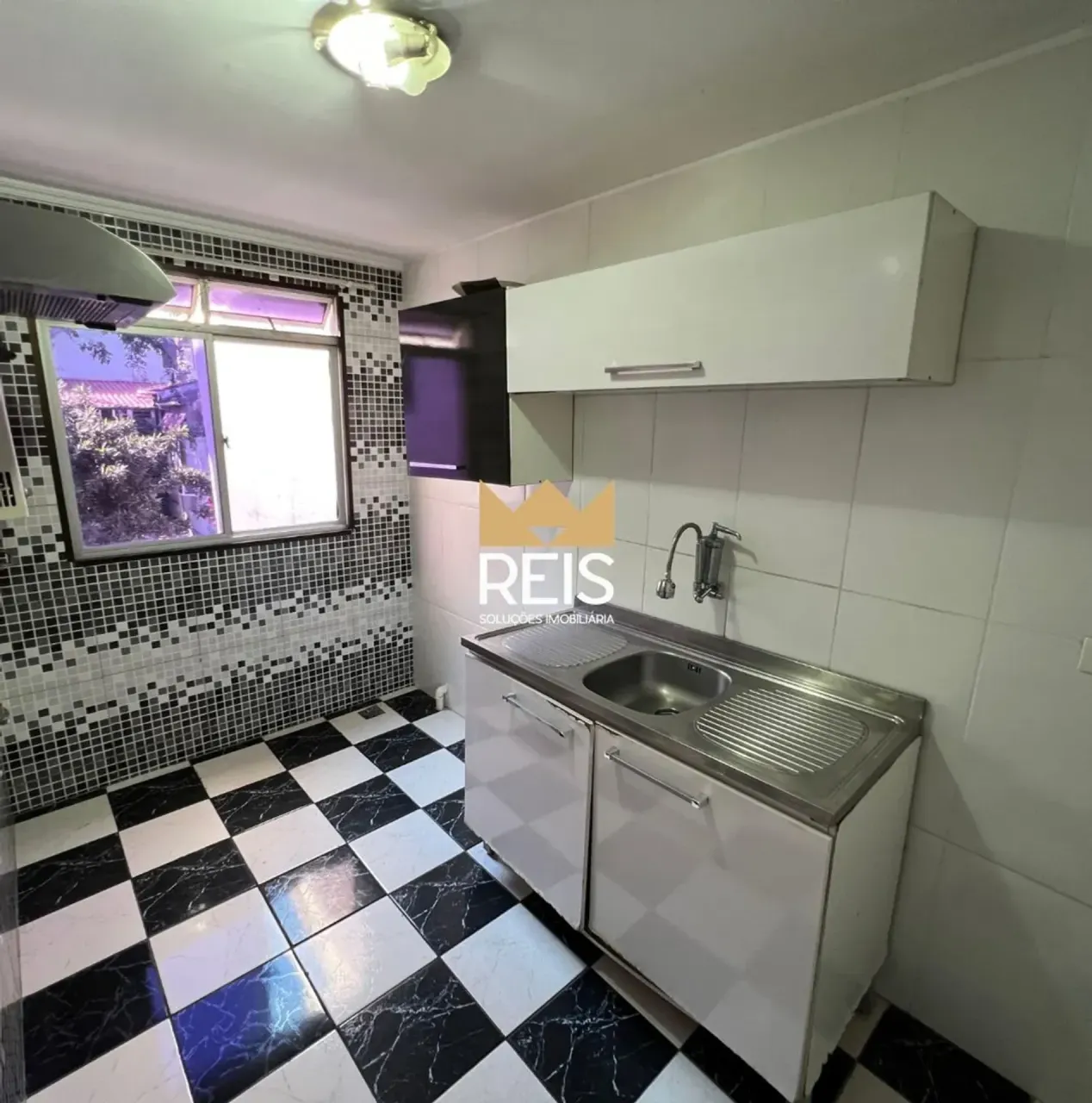 Casa sem mobília com 2 quartos e box de vidro — photo 4