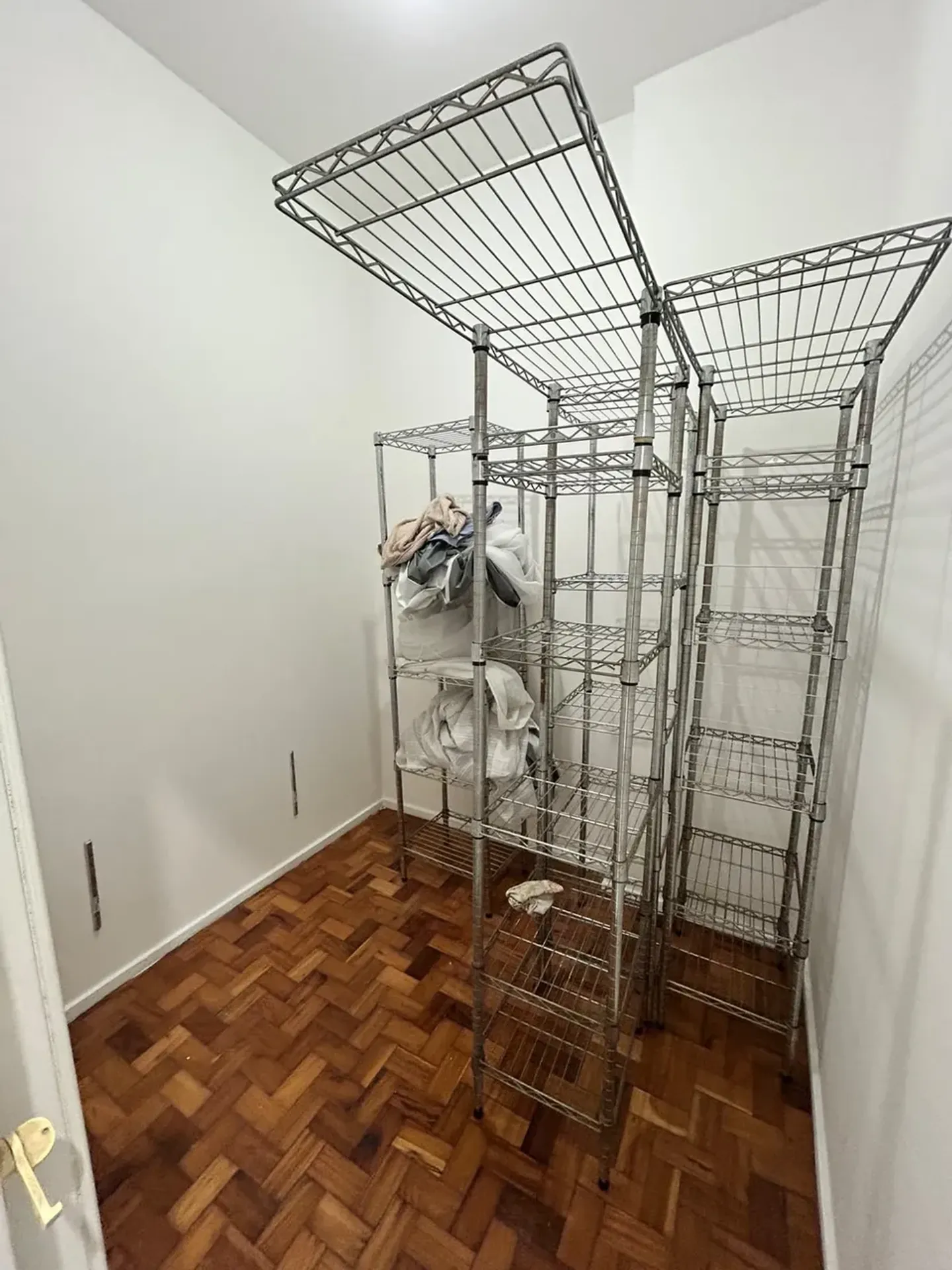 2-bedroom apartment with a walk-in closet — photo 14